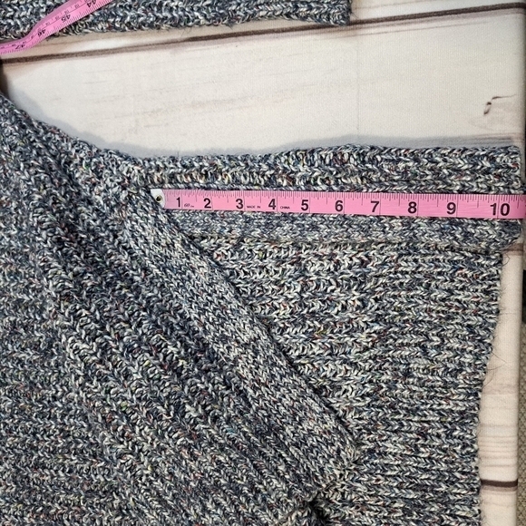 AERIE Gray White & Multicolor Sweatshirt Side Slits At The Bottom Size Small - Picture 5 of 10